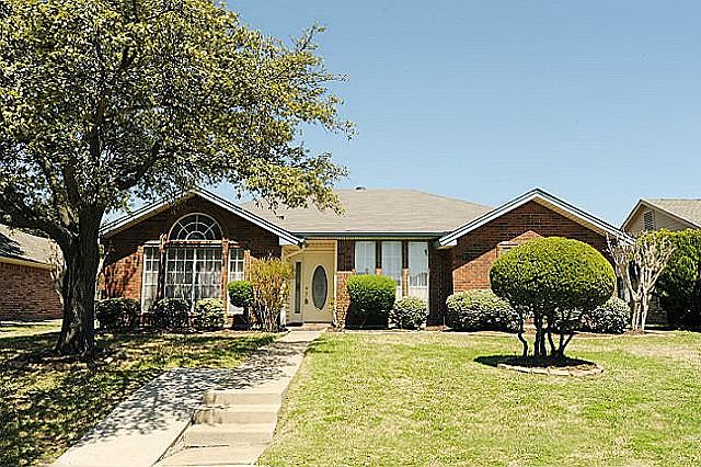 1st image of 1925 Johnson Dr