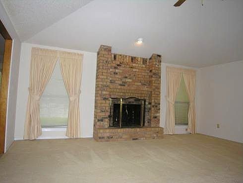 4th image of 4319 Waycross Dr