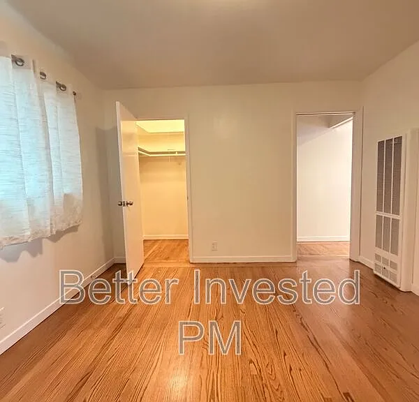 2400 39th Ave #2 — Photo 5