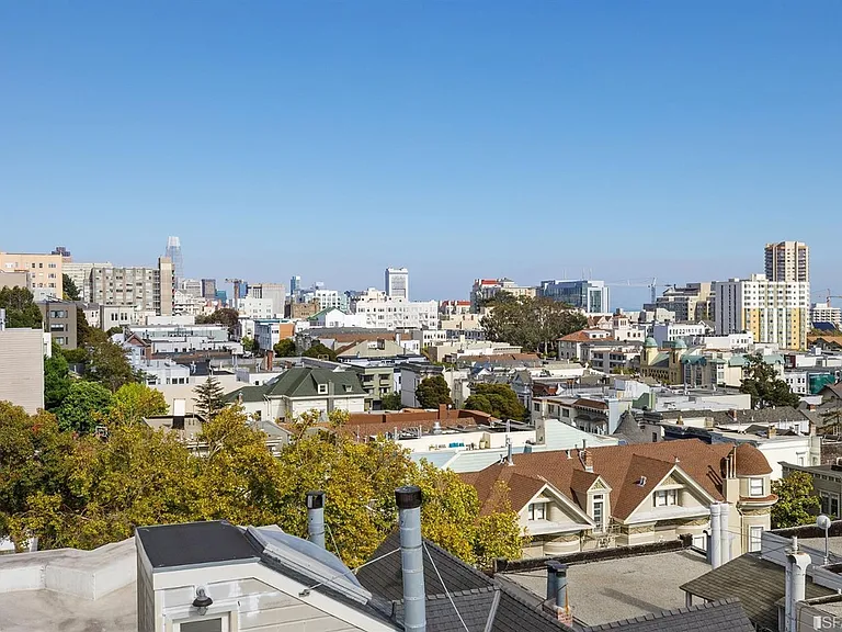 California St — Photo 18