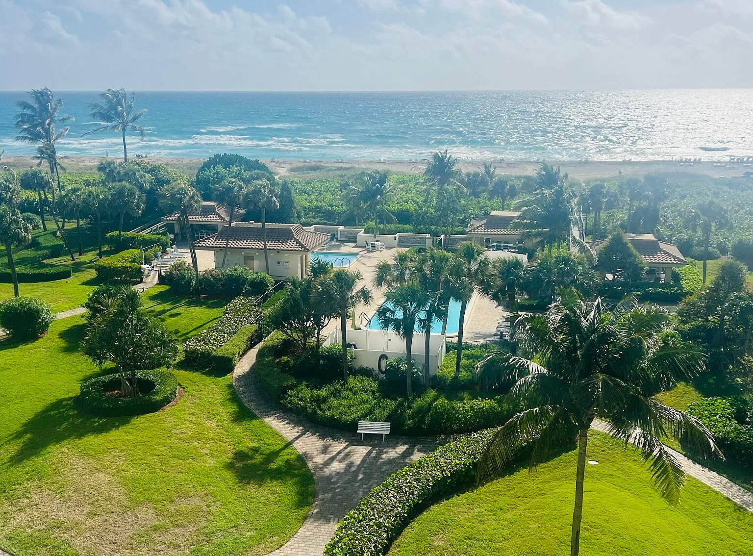 Oceantree Condominium — Photo 1