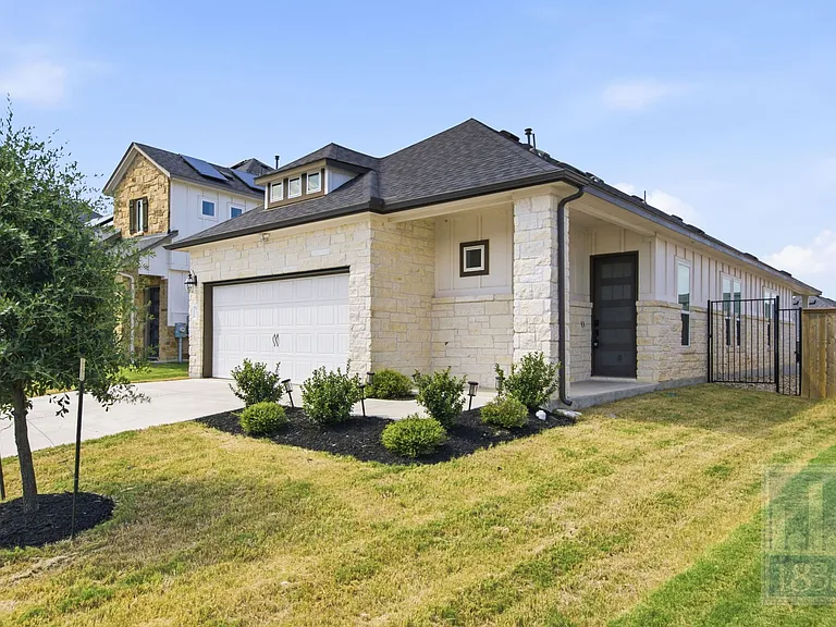 4910 Warm Wassail Dr — Photo 32