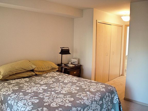 4th image of 301 S Yellowstone Dr APT 208