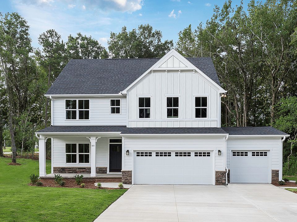 Hudson w 3-Car Garage