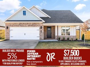 1913 Farmer St, Pea Ridge, AR 72751
