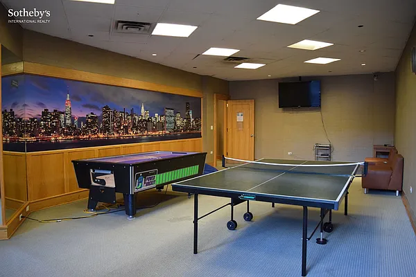 Rented by Sotheby's International Realty | media 64