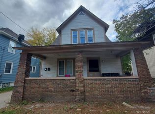 951 Madison Ave SE #2, Grand Rapids, MI 49507