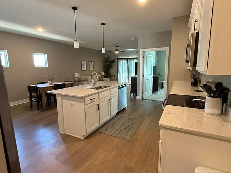 8229 S 178th St — Photo 3