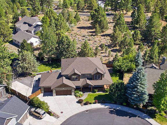 4th image of 20483 SE Blue Ridge Ln