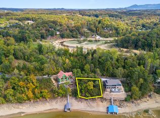 Sanctuary Shores Way, Sevierville, TN 37876
