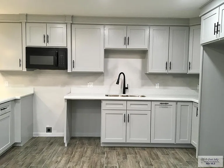24186 Culiacan St #18 — Photo 9
