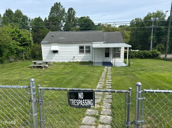 137 Kinley Dr, Johnson City, TN 37604