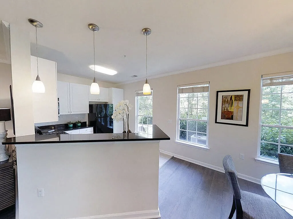 The Montgomery Apartments — Photo 3
