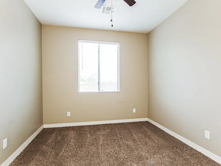2534 W Beverly Rd — Photo 12