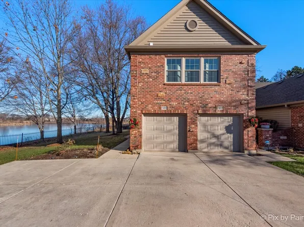 1281 Oakleaf Ct #1281, Aurora, IL 60506