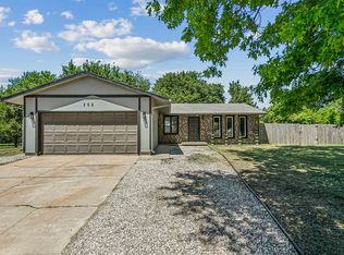 302 W Cherokee Dr, Kechi, KS 67067