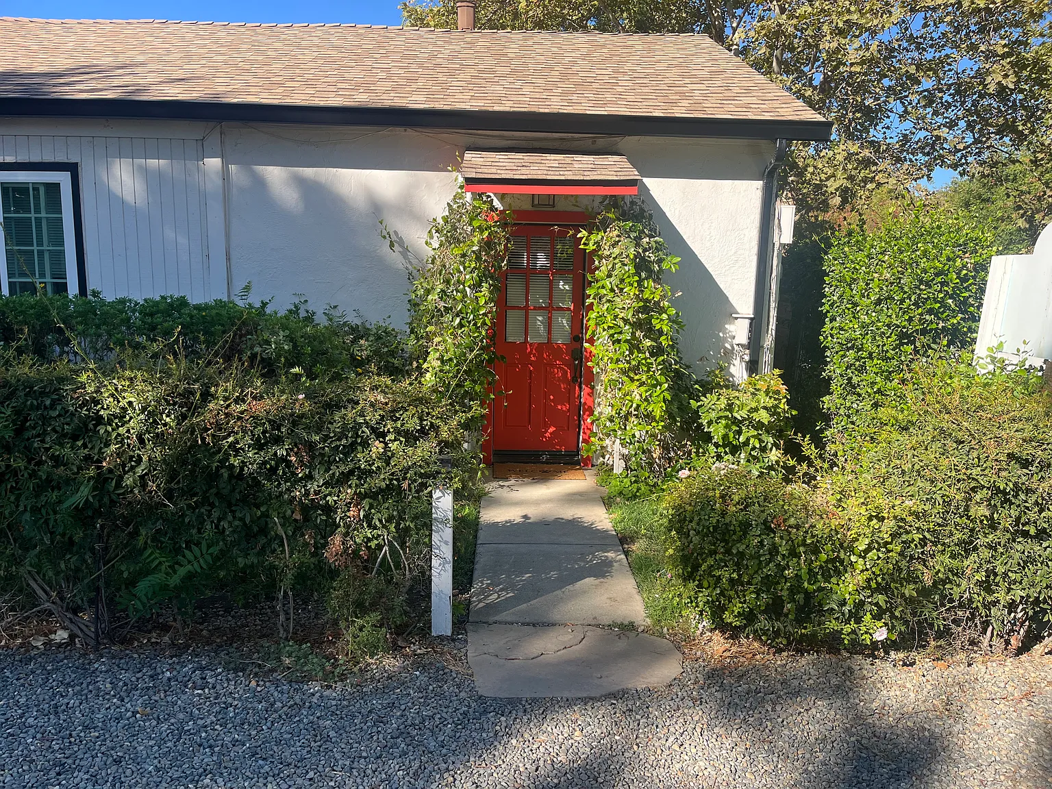 102 Elliott St — Photo 1