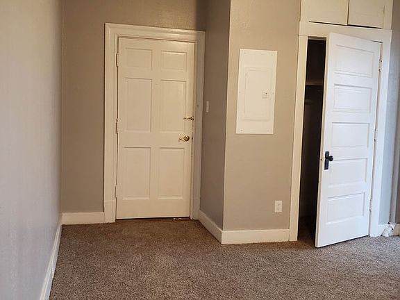 3rd image of 395 Donnan Ave #8