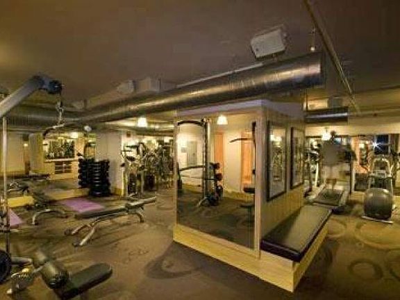 24-Hr Fitness