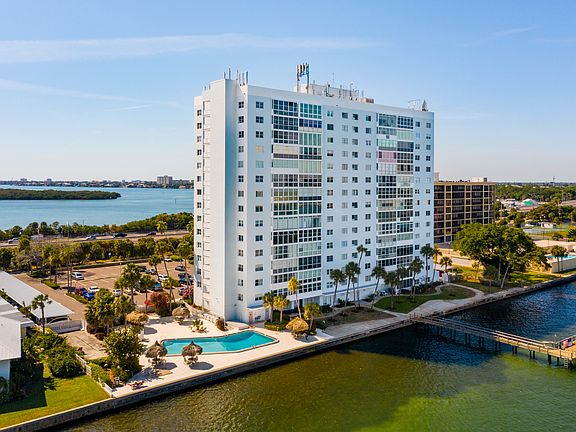 2nd image of 7200 Sunshine Skyway Ln S APT 10A