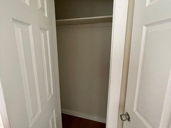4th image of 815 Topeka Blvd #B
