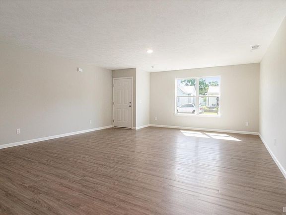 3rd image of 614 N 12th St