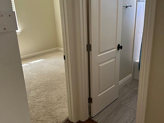 5th image of 7334 Quiet Oak Ln