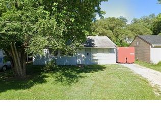 16 Delores Dr, Cahokia, IL 62206