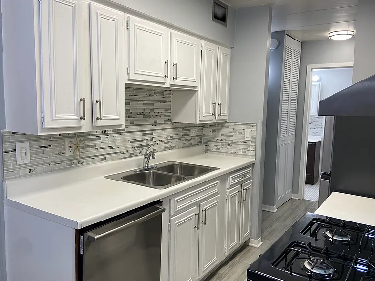 220 S Roselle Rd #35 — Photo 12