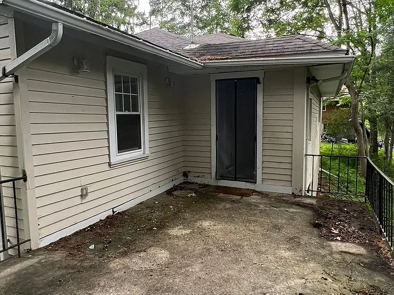 8940 Harmony Dr — Photo 13