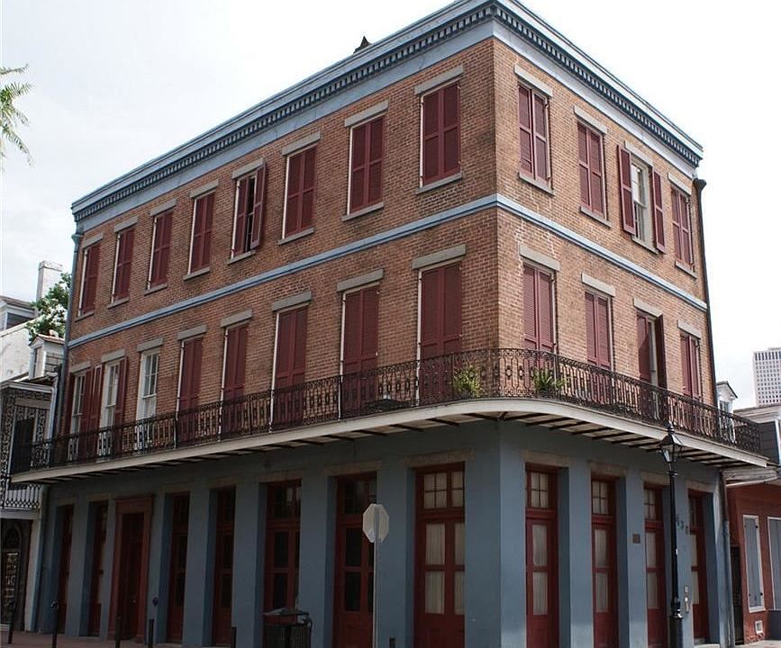 1st image of 438 Dauphine St APT 4