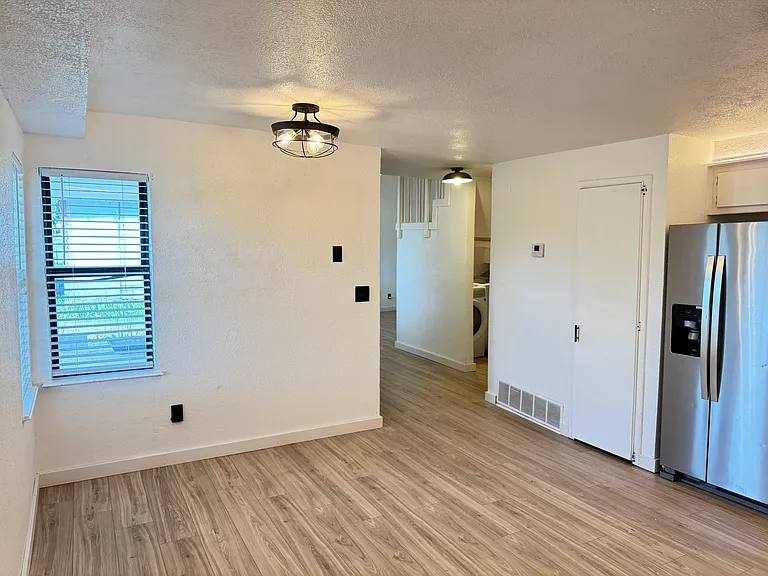 Kitchen & Dinning Space