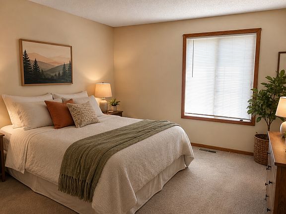 2nd image of 13491 Winchester Pl #9