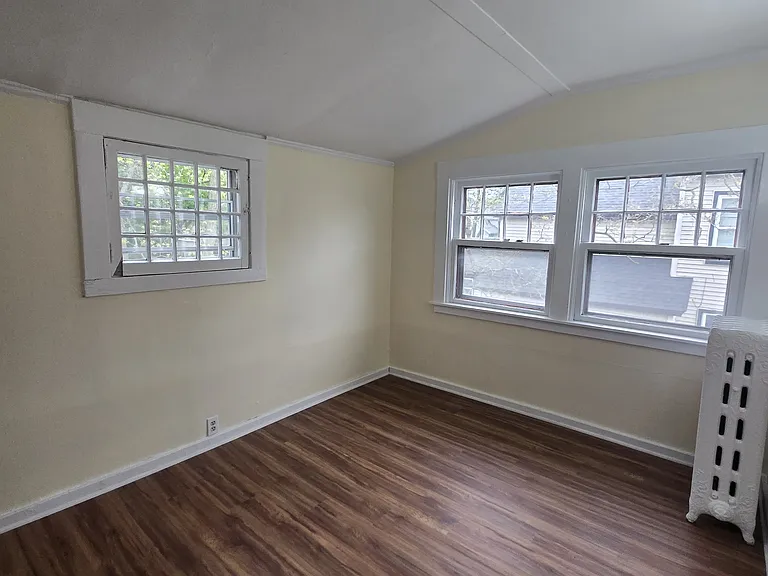 631 E Fulton St #5 — Photo 11