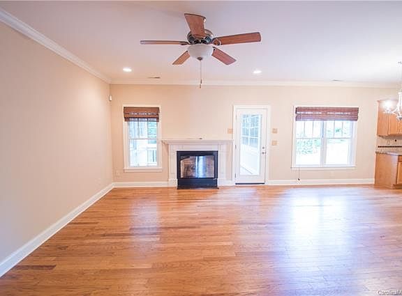 4th image of 906 Hatchery Ln