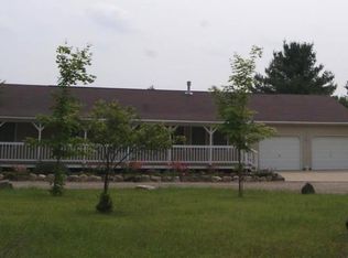 8400 Eli Ct, Cheboygan, MI 49721