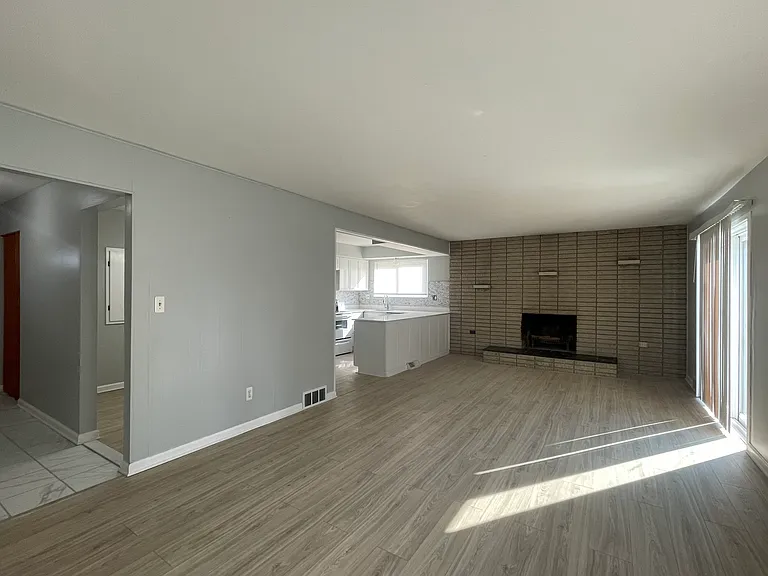 28439 Wexford Dr — Photo 11