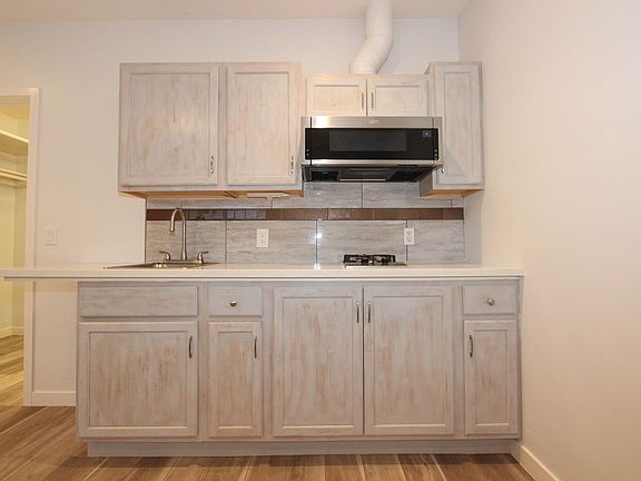 4th image of 10975 Bali Ln