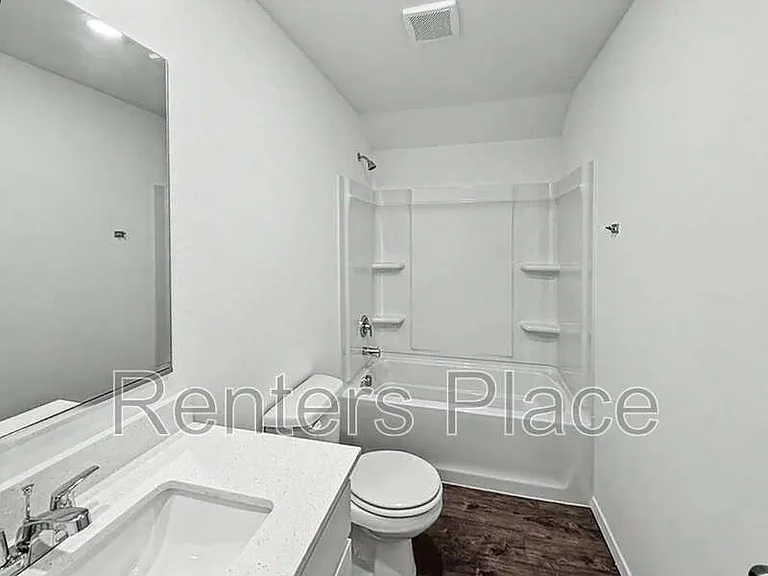 7113 S Maple Ave — Photo 8