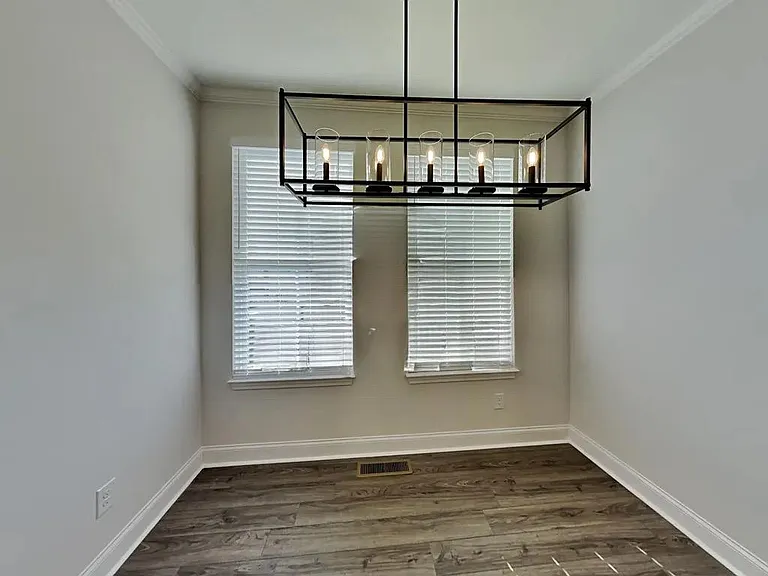 2643 Creekside Dr — Photo 11