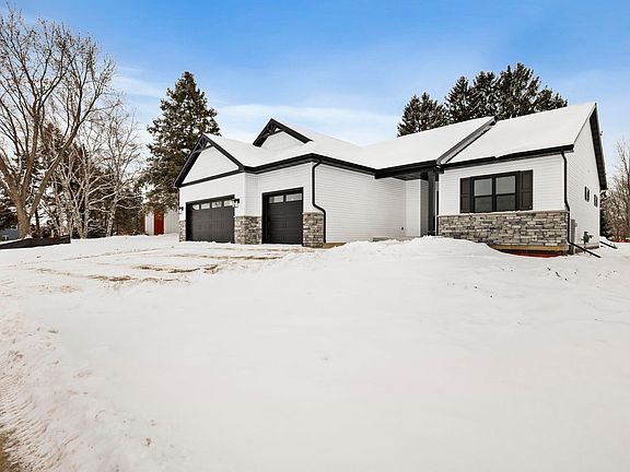 3rd image of 381 Dahlia Dr #24