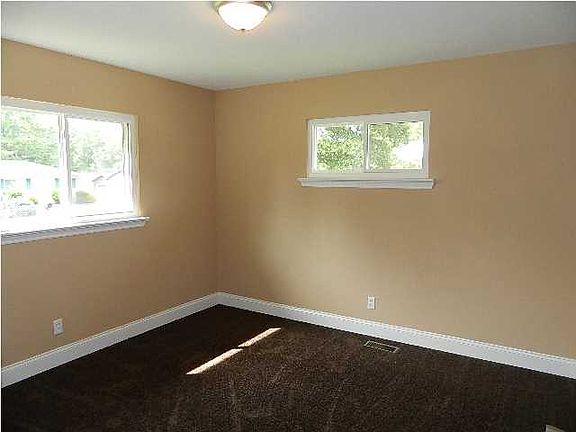 4th image of 1622 Sunray Dr