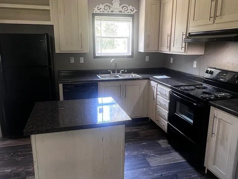 13961 Hartman Ln — Photo 22