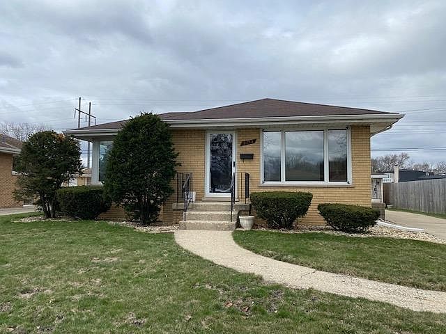 1st image of 9014 Wildwood Dr