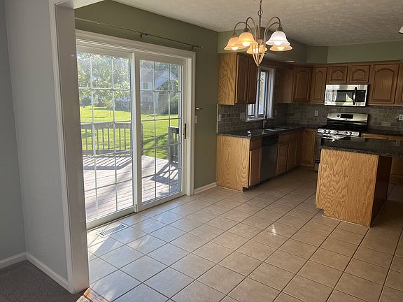 5th image of 122 Guygrace Ln