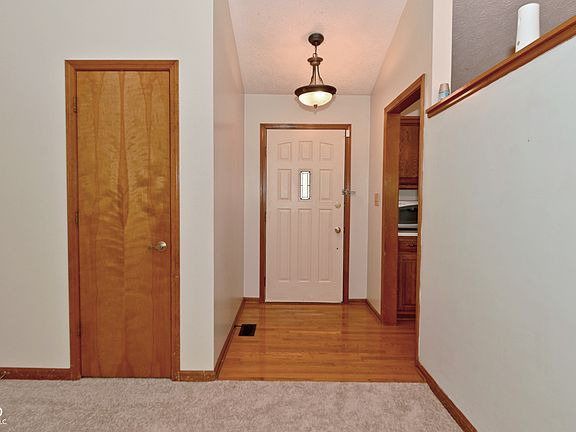 5th image of 8857 Sundrop Rd