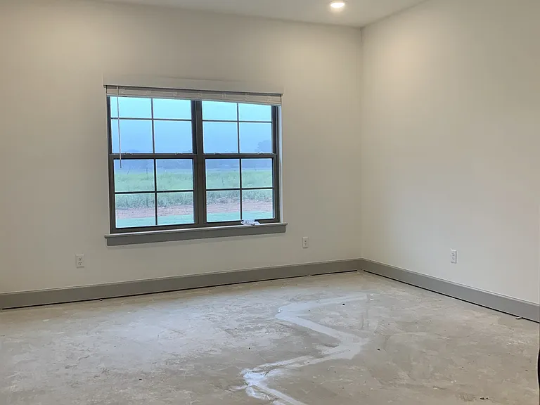 1036 Parker Ln — Photo 14