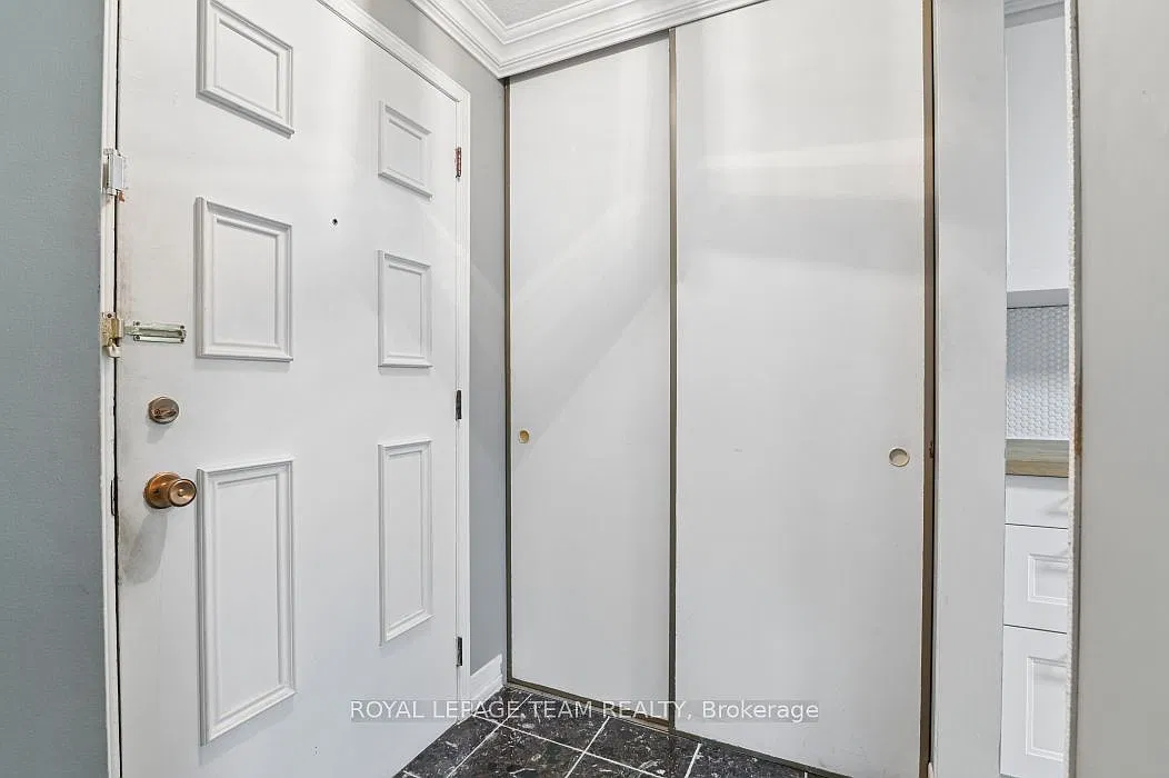 2 bed, $1,950 — Photo 4