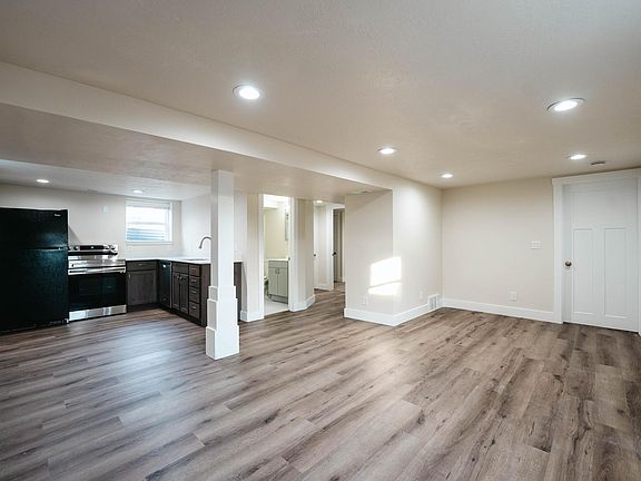2nd image of 259 E Herbert Ave Unit B
