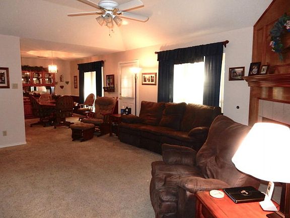 5th image of 4558 Southern Oak Ln